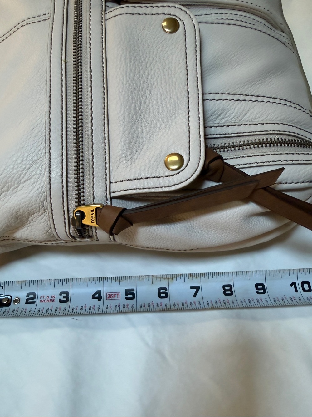 Fossil Morgan Traveler Leather Crossbody Bag Bone Ivory Brass Key Fob NWOT - Picture 13 of 13